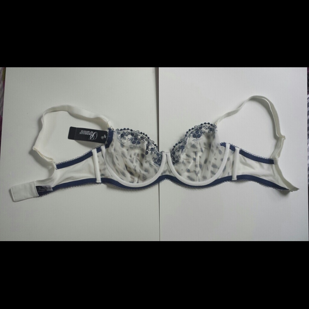 Bra - Picture 2 of 4